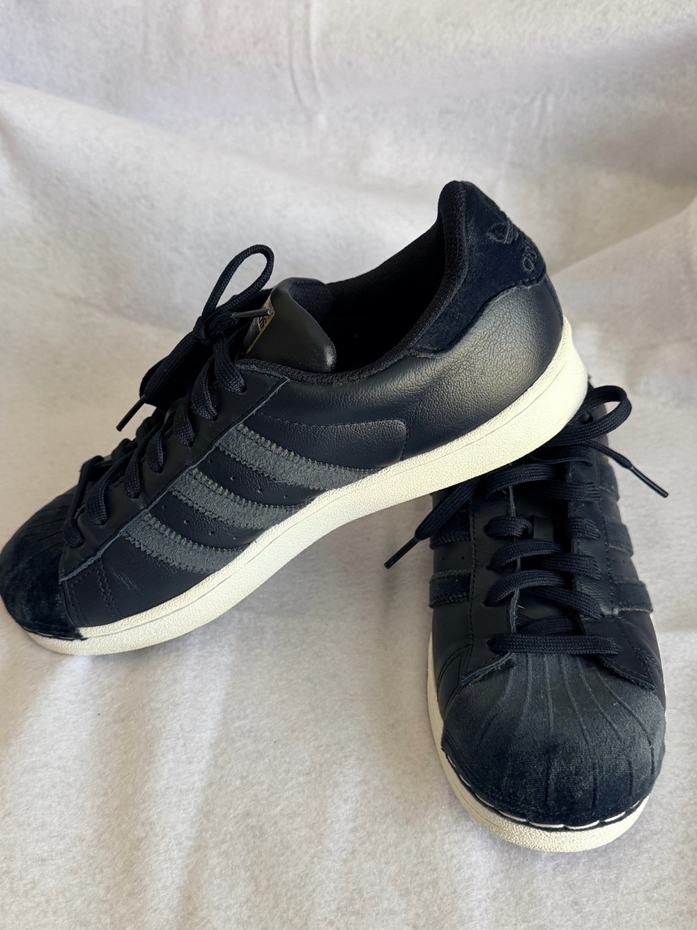 Adidas Women's Navy Superstars  Leather and velvet sneakers - Classic Low-Top